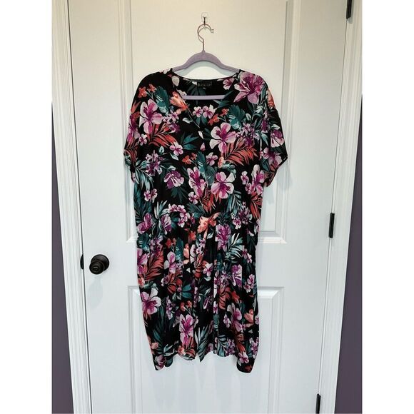 Bobeau Aniyah Surplice Black Floral Dress Size 2XL - Picture 2 of 8